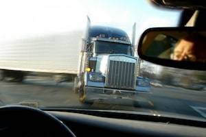 Milwaukee, WI commercial truck accident attorney